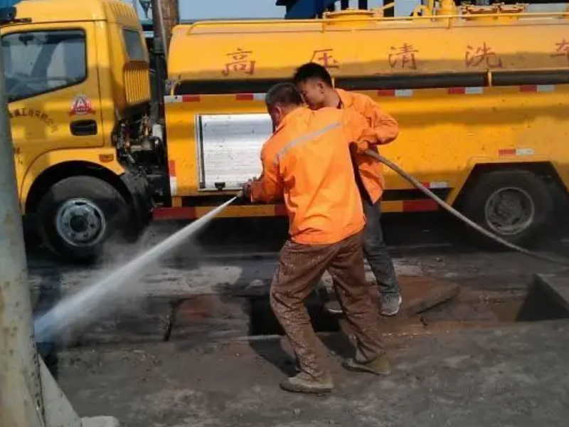 江汉区马桶水箱漏水维修，维修下水道
