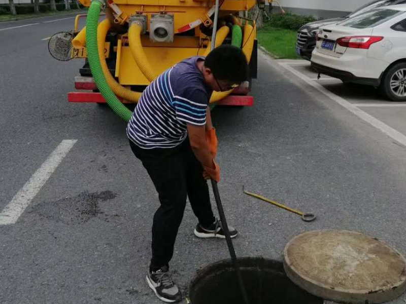 江汉常青疏通师傅专业水管维修，厨卫疏通，马桶疏通