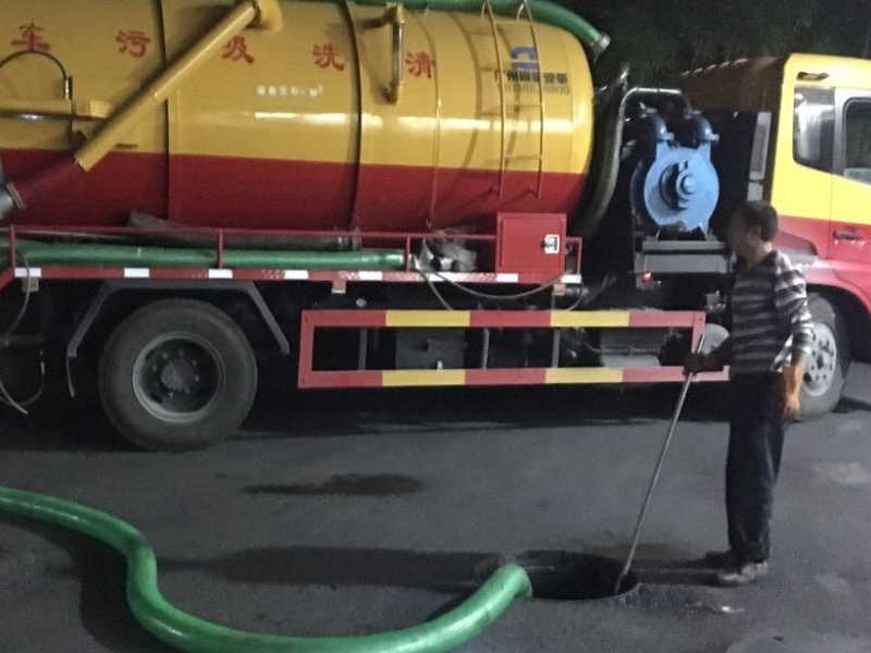 江汉区疏通马桶价格一次多少钱？欢迎来电咨询专业疏通师傅