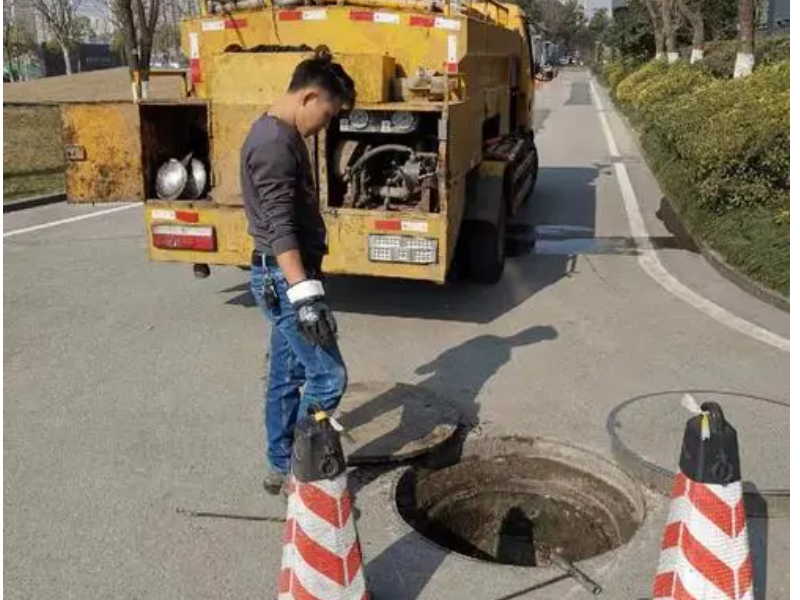 江汉区淮海路泛海国际疏通下水道，疏通厕所，维修水电