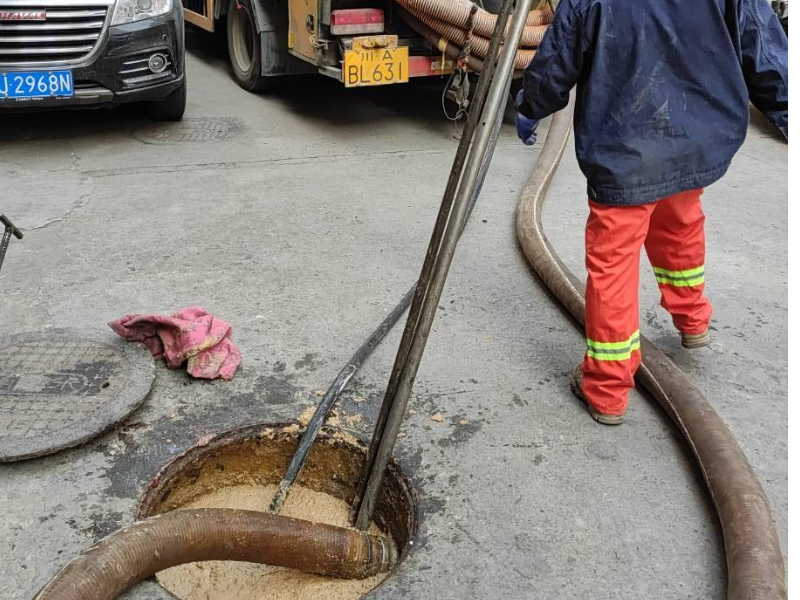 江汉区管道检测 大型管道疏通 水塔管道高压清洗